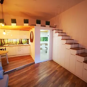 https://bpr-theater-homes-with-a-c.inbudapesthotels.com